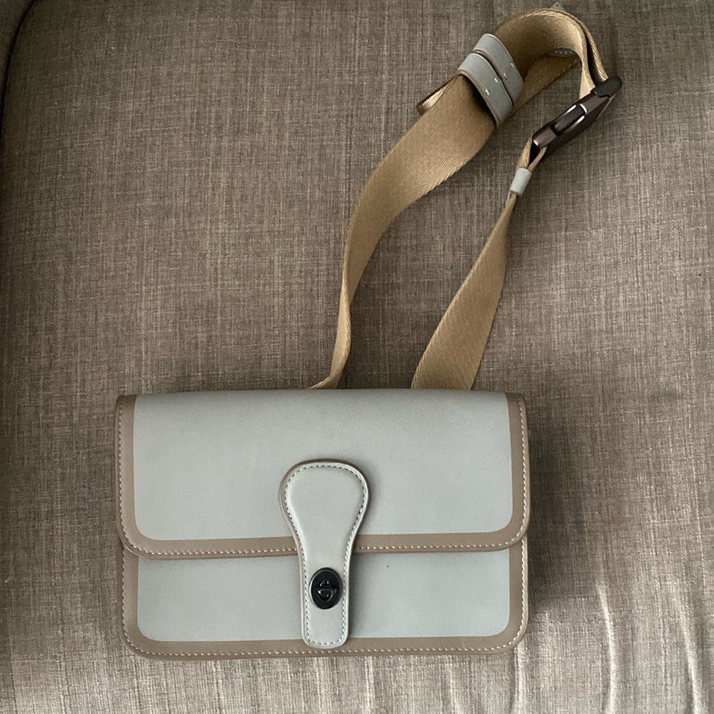 COACH CROSSBODY BAG!